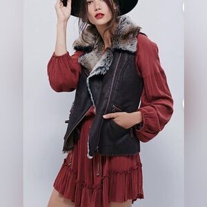 Jkt Vegan Faux Fur Faux Leather Sleeveless Y2K Bikercore Marion Vest Jacket Sz M